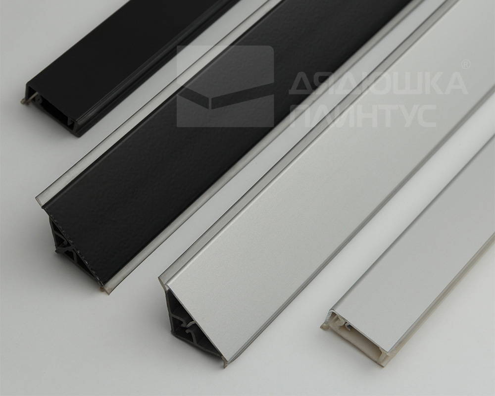 Плинтус для столешниц гладкий Алюминий 25*25мм 3,05м. Серебро