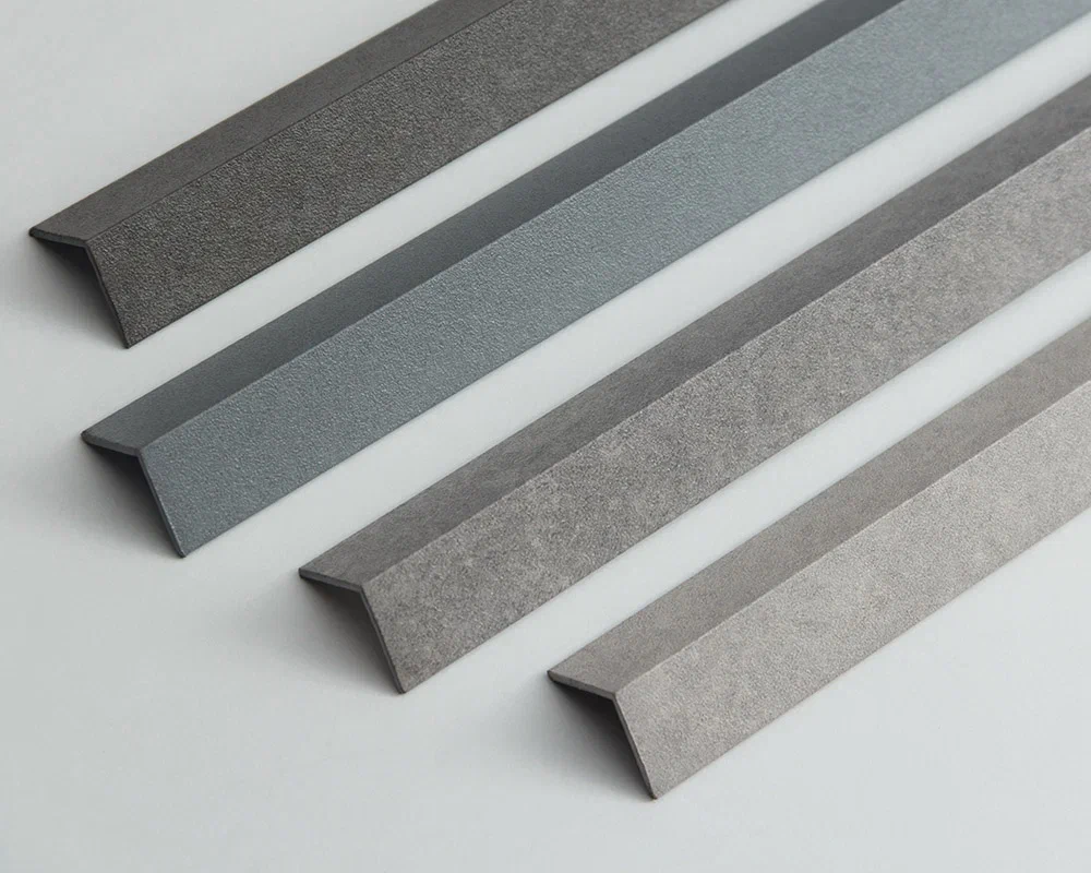 Угол декоративный Уп 06-27.2700.559 (20х20 мм)