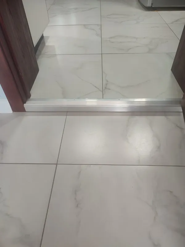 Порог угловой ПУ 02.2700.204л Бронза