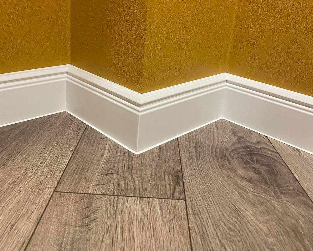 Плинтус ХДФ Dollken Cubu Hamburg Style 100 мм х 2,5 м 5012 Белый