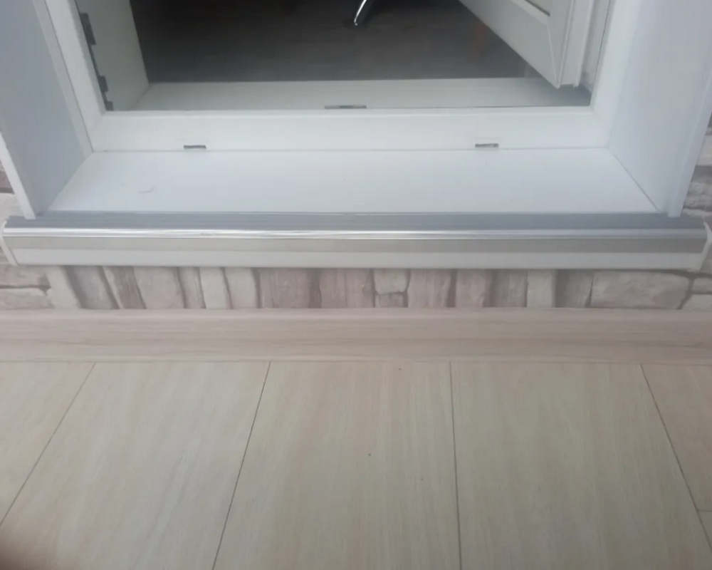 Порог одноуровневый ПС 08-1.2700.242л Шампань