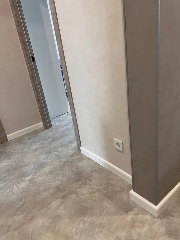 Угол декоративный Уп 12-27.2700.557 (30х30 мм)