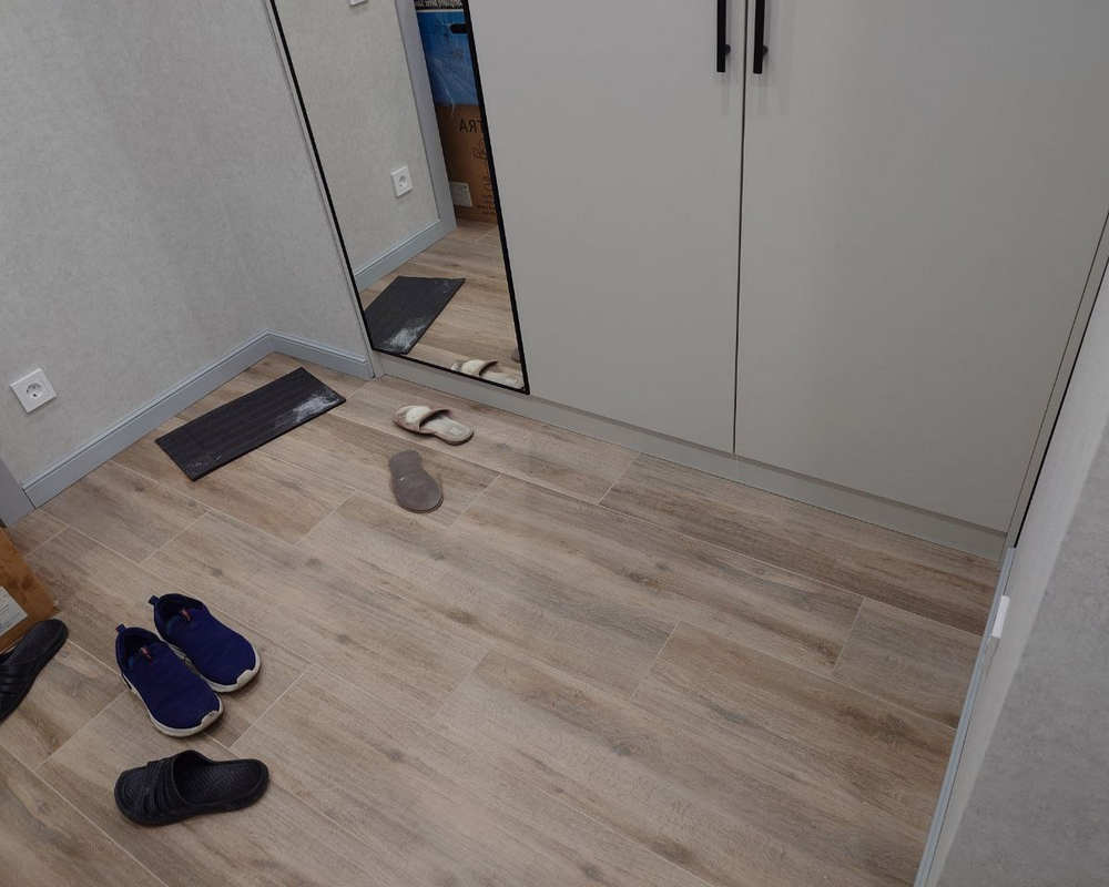 Плинтус из полистирола высокой плотности Волшебная палочка MSPOL 202 80*12*2000 мм Белый под покраску