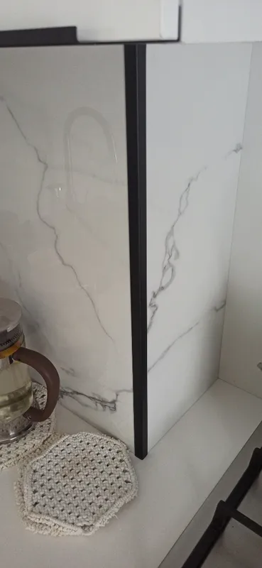 Угол наружный алюминиевый УО 18-27.2700.056