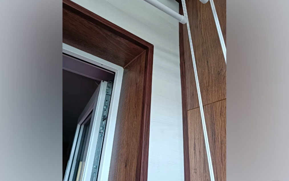 Угол наружный алюминиевый УО 18-27.2700.091