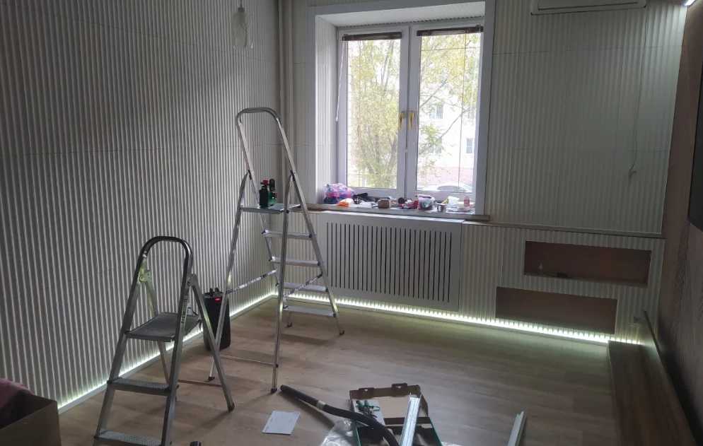 Антиплинтус алюминиевый под светодиодную ленту Апл 03.2700.01л Анод серебро