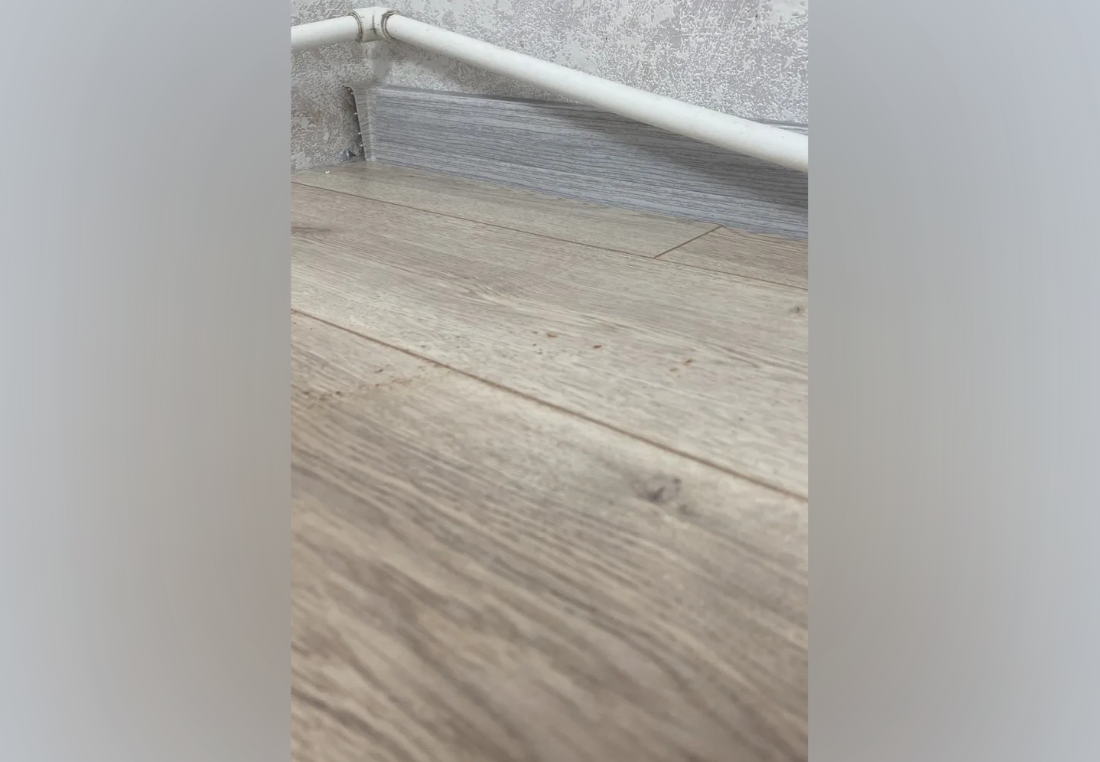 Плинтус ПВХ Волшебная палочка 70мм Home 2,2м 7030