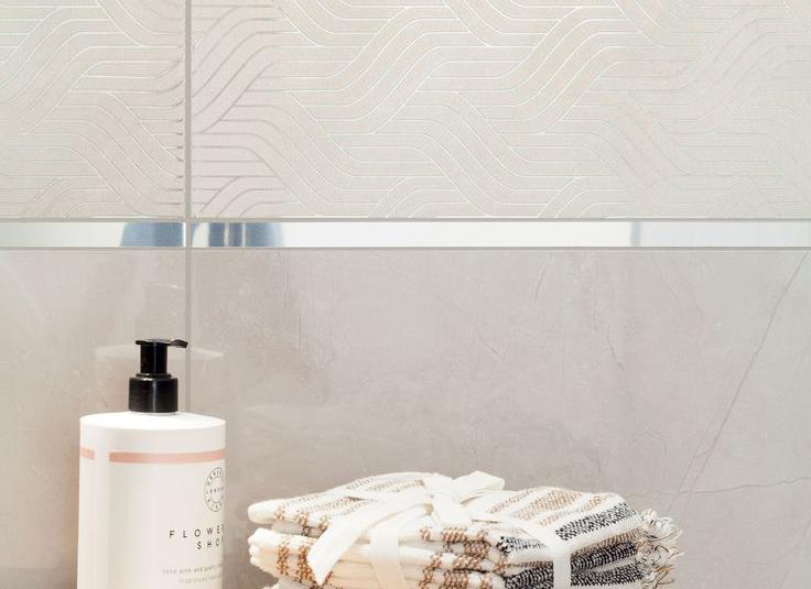 Полоса алюминиевая 10х1,5 мм браш серебро/глянец 2,7 м