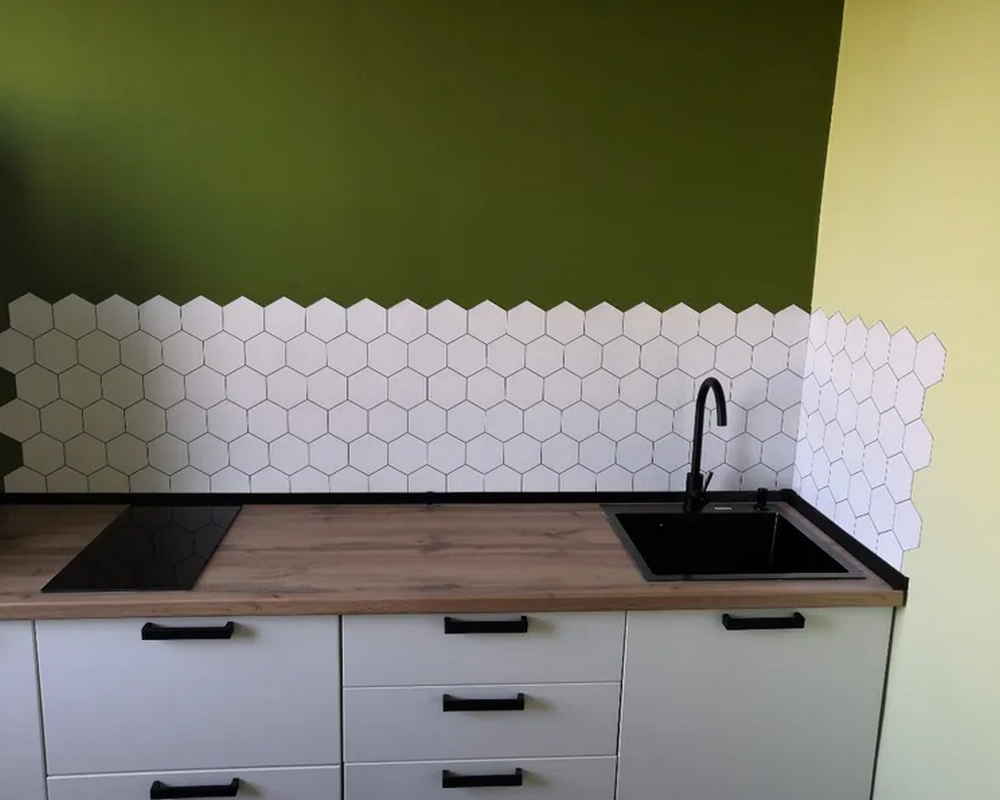 Плинтус для столешниц гладкий Алюминий 25*25мм 3,05м. Черный