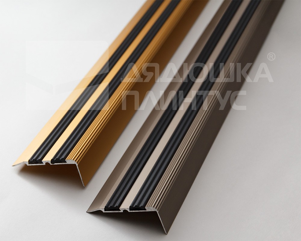 Порог угловой ПУ 07.900.001ч Алюминий