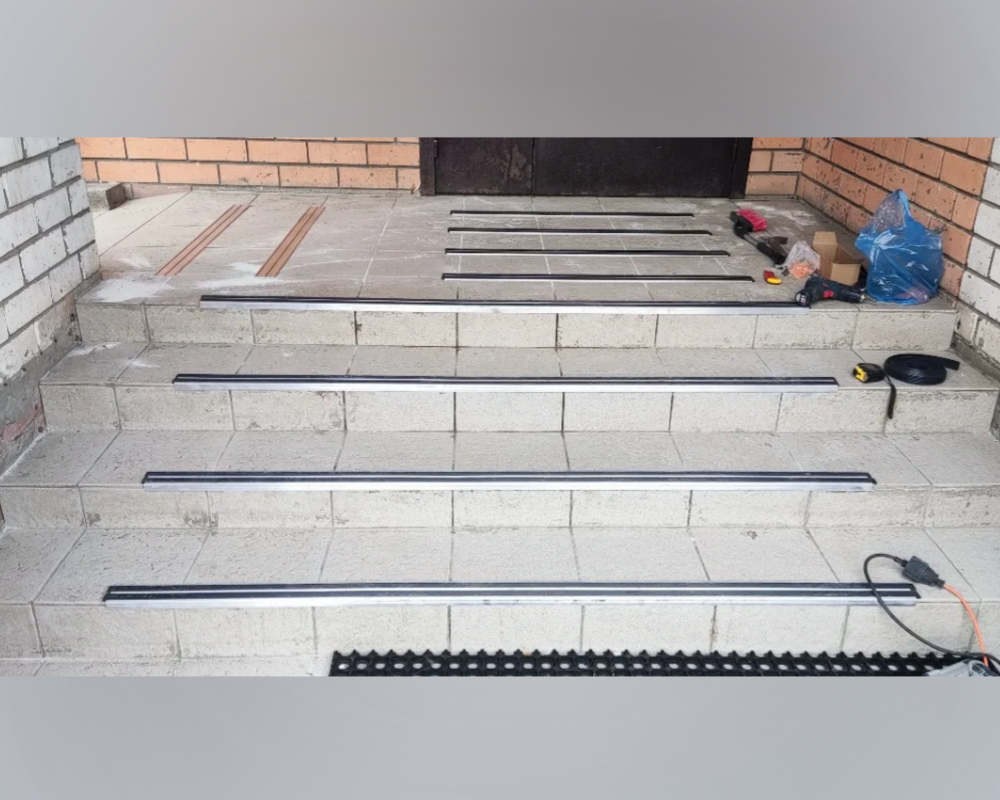 Порог одноуровневый ПС 08-1.2700.242л Шампань