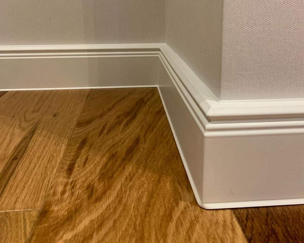 Плинтус ХДФ Dollken Cubu Hamburg Style 100 мм х 2,5 м 5012 Белый