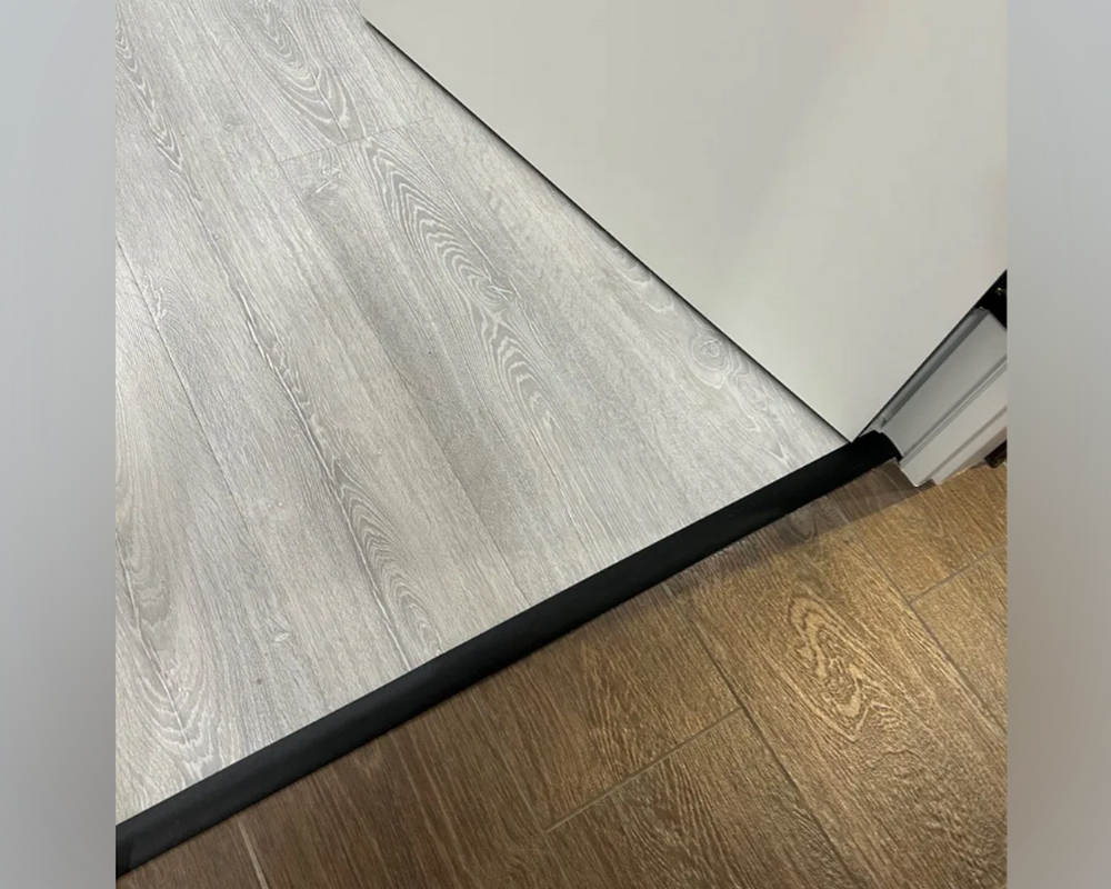 Самоклеящийся порог ЛС 35.1800.4094 Венге