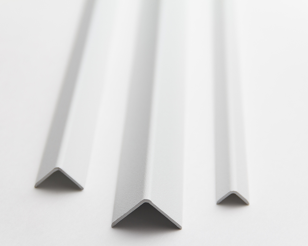 Угол наружный алюминиевый УО 18-27.2700.01л