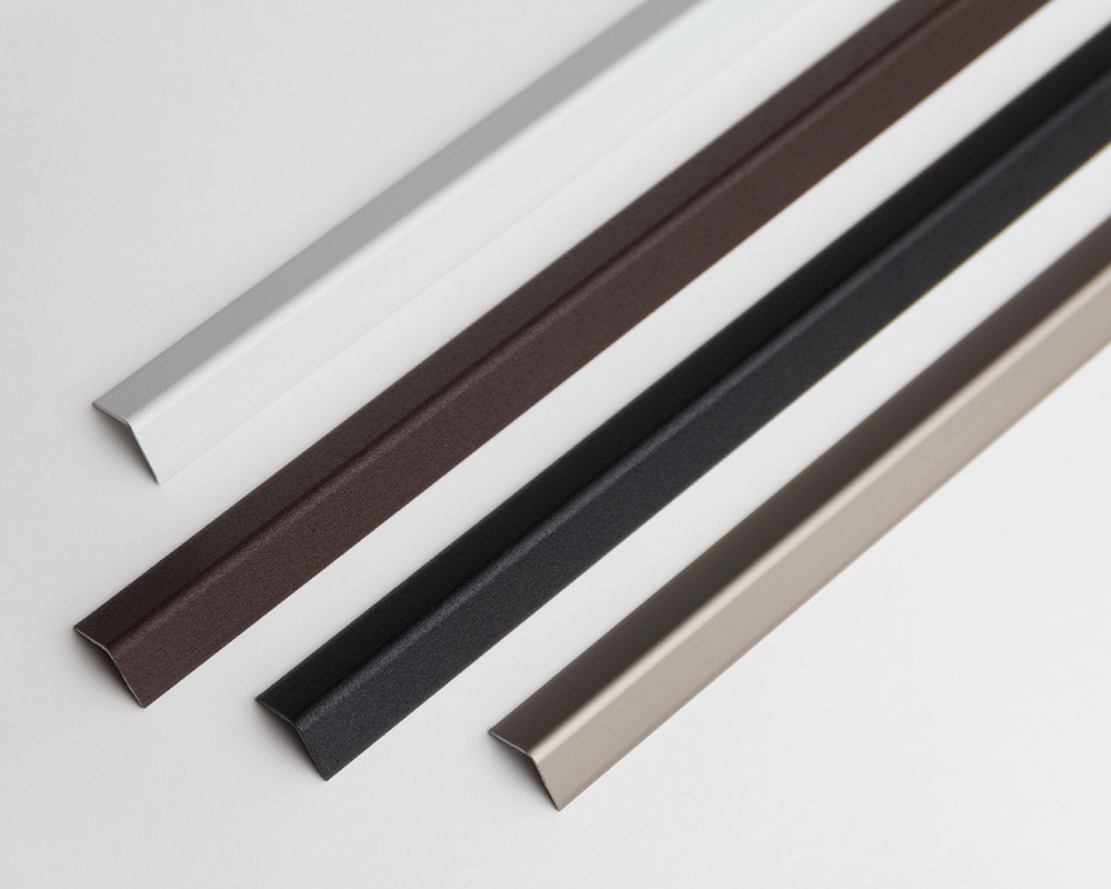 Угол наружный алюминиевый УО 18-27.2700.082