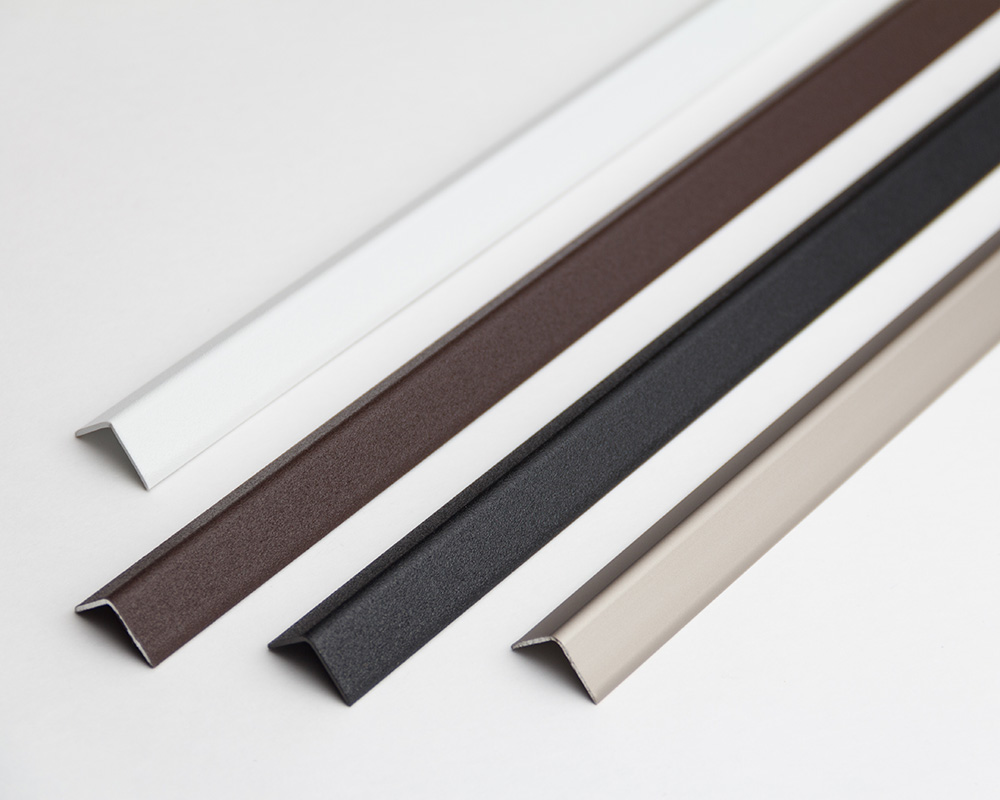 Угол наружный алюминиевый УО 04-27.2700.084