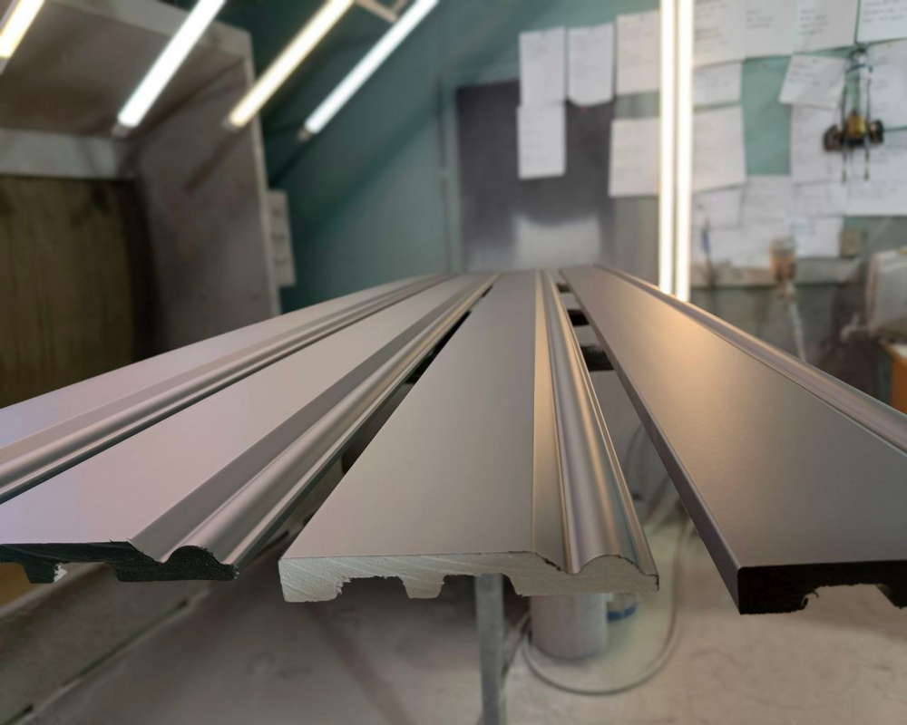 Плинтус СОЛИД 1 UHD 47/80 80*16,5*2000. Окраска включена в стоимость