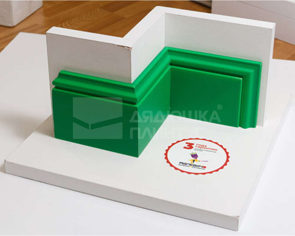 Плинтус Дуэт СОЛИД 1 UHD 56/100 2,0 м, Окраска включена в стоимость