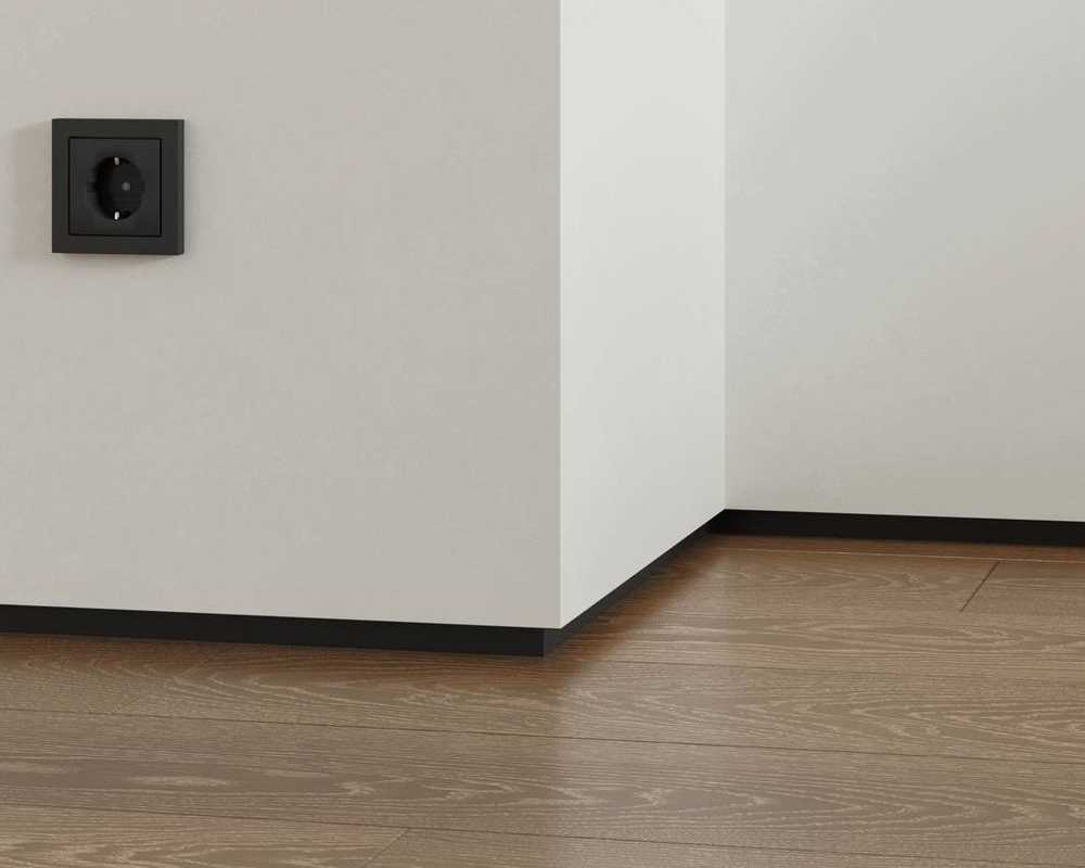 Теневой плинтус Лука Плт 75.2500.215