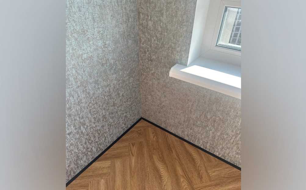 Микроплинтус AL16X5-03 16х6х1900мм Чёрный