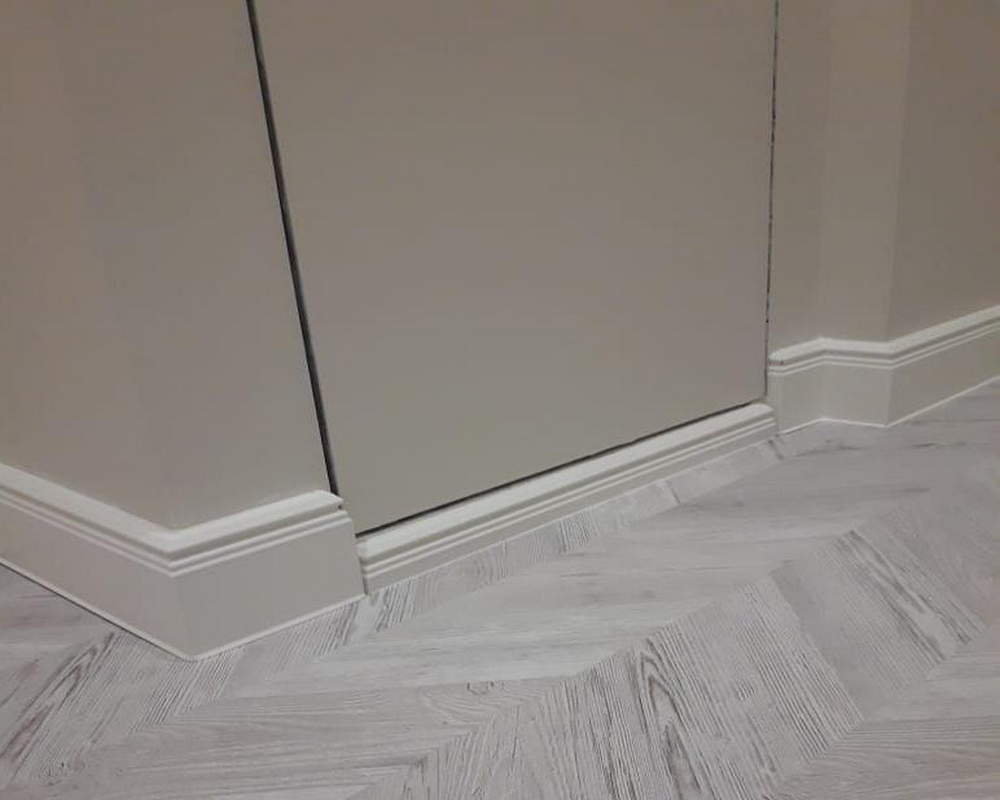 Плинтус ХДФ Dollken Cubu Hamburg Style 100 мм х 2,5 м 5012 Белый