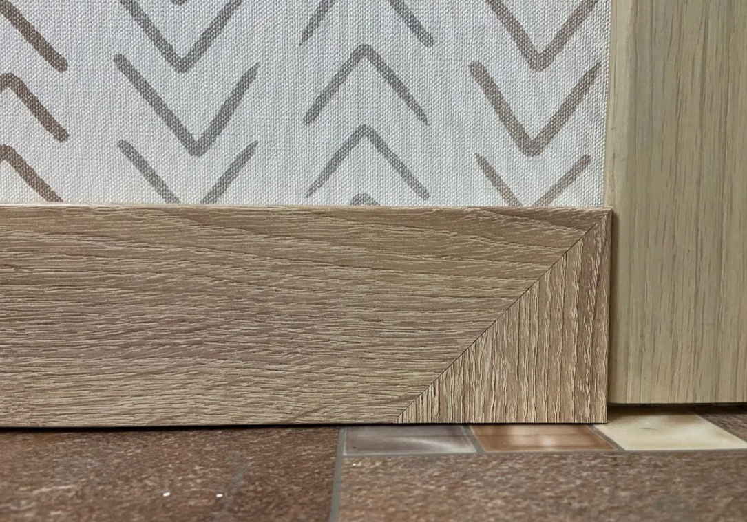 Плинтус ПВХ Рико Концепт 80мм 2,2м. 80002