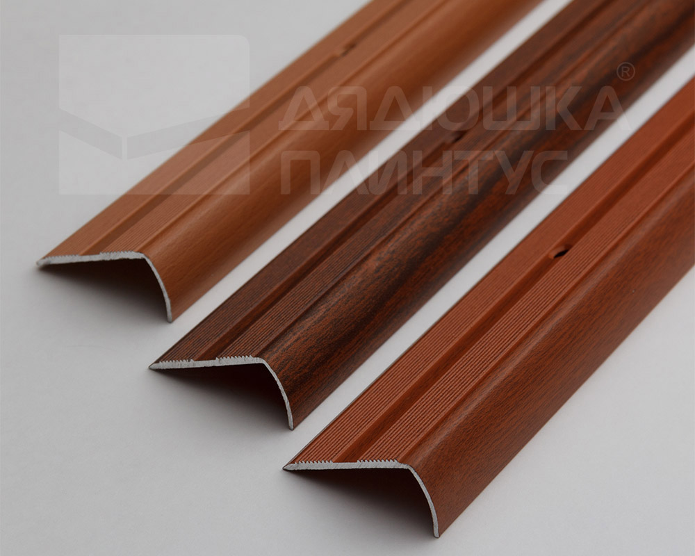 Порог угловой ПУ 06.900.086 Пробка