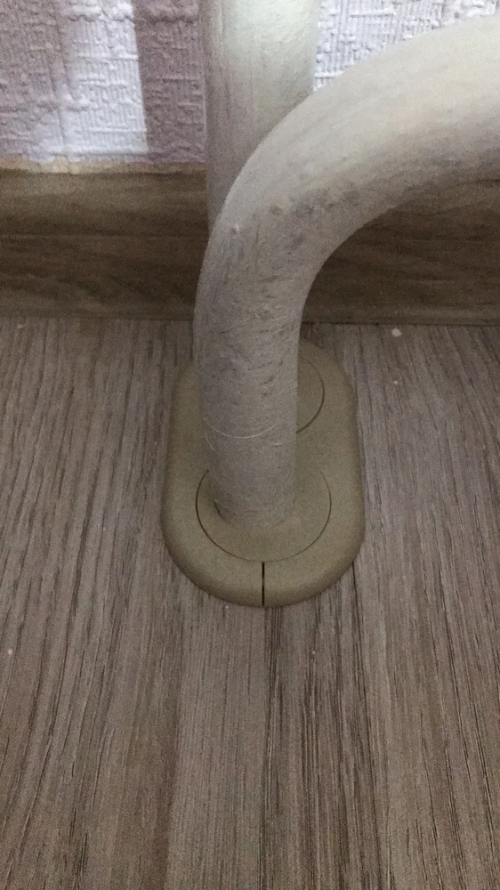 Двойной обвод для труб ПВХ d20 Белый