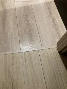 Алюминиевый  профиль ПТ-18 (92481PF7)  белый муар 2,7 м.