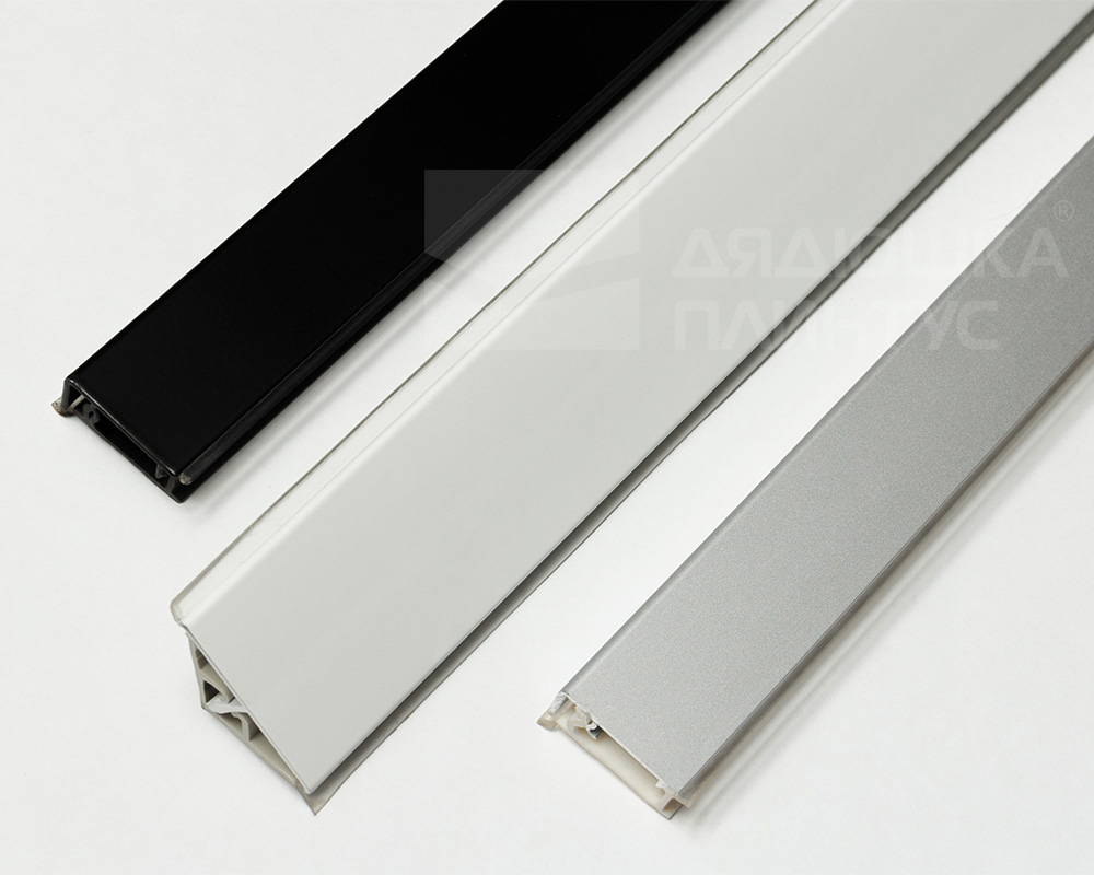 Плинтус для столешниц гладкий Алюминий 25*25мм 3,05м. Серебро