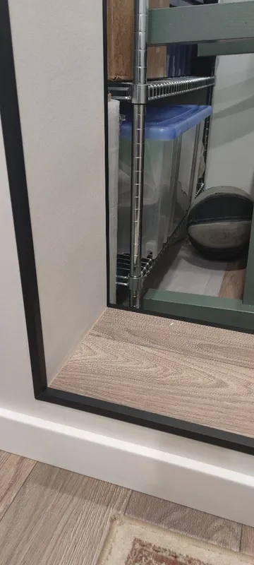 Угол декоративный 40х40 Уп 15-27.2700.515 Черный