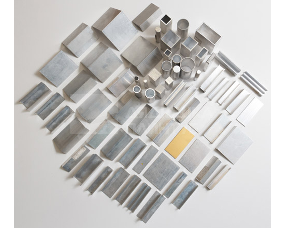 Уголок равнополочный 15х15 мм Уп 04.2000.500 Без окраса