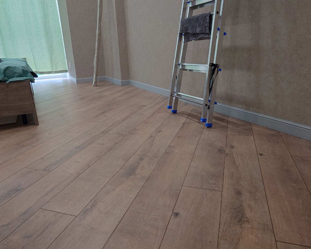 Плинтус NMC FD21 Wallstyl 130*20*2000. Окраска включена в стоимость