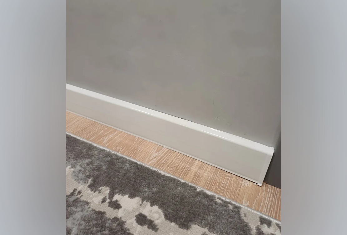 Плинтус ПВХ Волшебная палочка 70мм Home 2,2м 7030